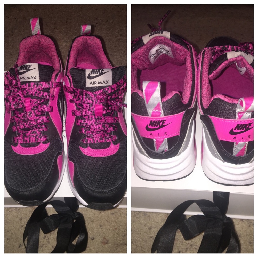 Pink & black Air max